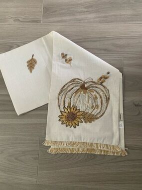 Pier 1 Cream Linen Table Runner with Fringe